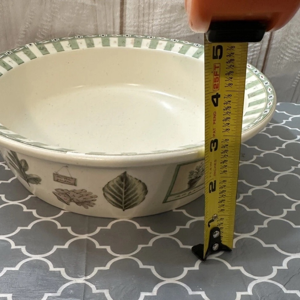 Decorative Bowl with Green Leaf Pattern - Picture 4 of 5